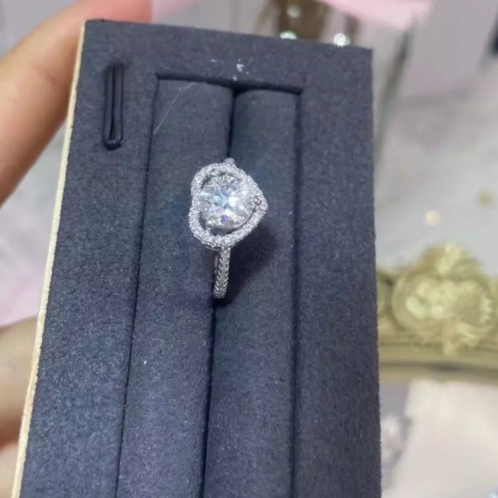 Price Firm! New 1 carat Diamond Moissanite Heart Halo Engagement Ring - Picture 4 of 6